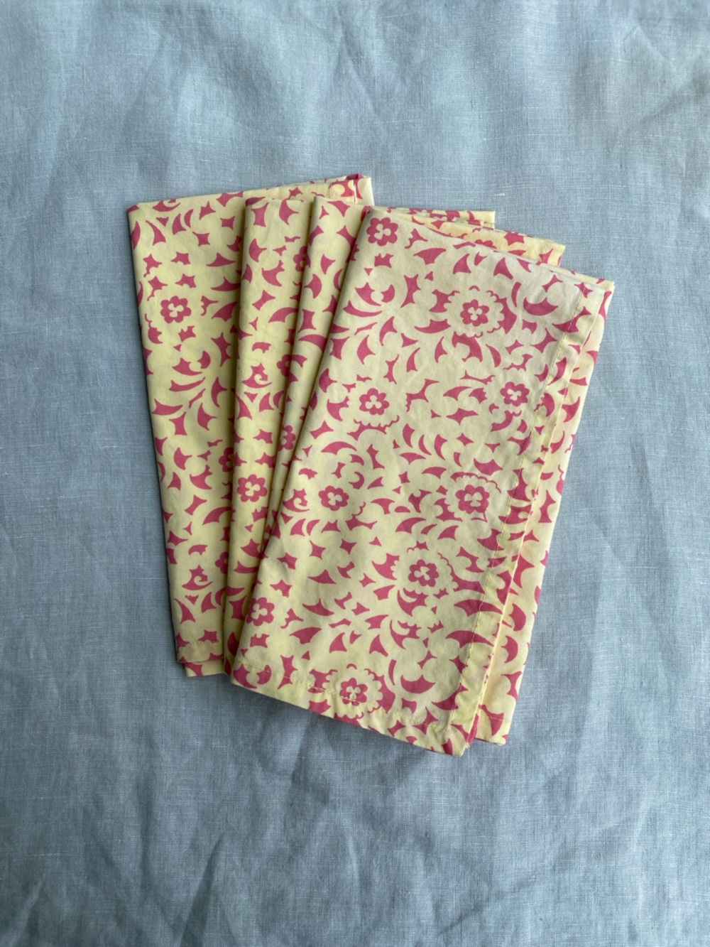 Set of 4 vintage Anthropologie yellow pink floral cotton napkins